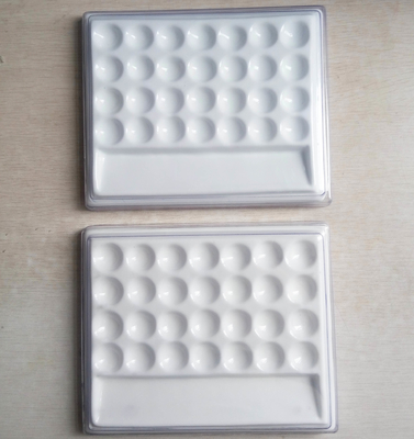 Dental porcelain  Mixing Slab (  Plate),28 Slots , having plastic Cover